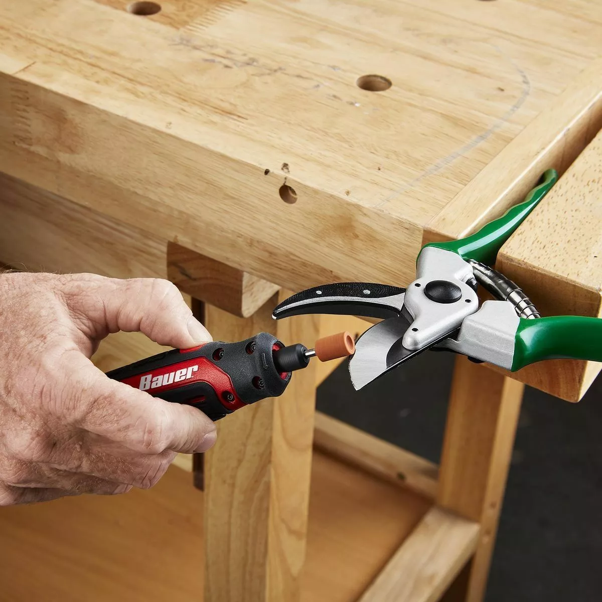 BAUER Variable Speed Precision Crafting Rotary Tool 10 BAUER Variable Speed Precision Crafting Rotary Tool - Image 10